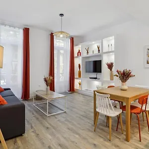 Le Confort D'un T3 Climatise En Plein Coeur De Marseille